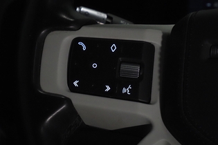 Land Rover Defender vaihtoauto