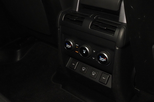 Land Rover Defender vaihtoauto