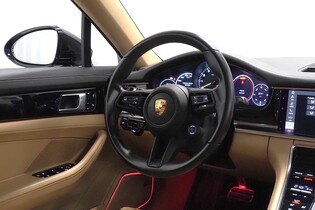 Porsche Panamera vaihtoauto