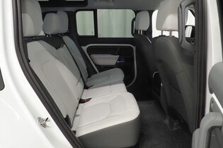 Land Rover Defender vaihtoauto