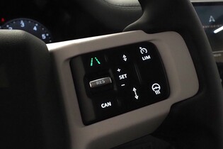 Land Rover Defender vaihtoauto