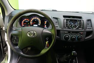 Toyota Hilux vaihtoauto