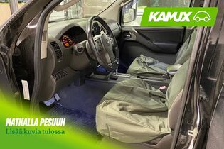 Nissan Navara vaihtoauto