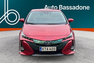 Toyota Prius Plug-in vaihtoauto