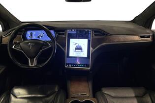 Tesla Model X vaihtoauto