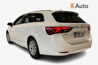 Toyota Avensis vaihtoauto