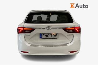 Toyota Avensis vaihtoauto