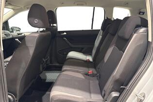 Volkswagen Touran vaihtoauto