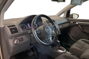 Volkswagen Touran vaihtoauto