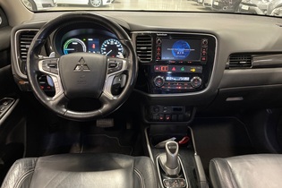 Mitsubishi Outlander PHEV vaihtoauto