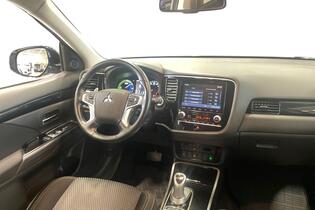 Mitsubishi Outlander PHEV vaihtoauto