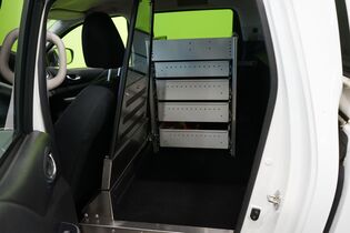 Nissan Navara vaihtoauto