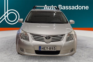 Toyota Avensis vaihtoauto