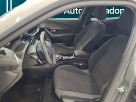 Peugeot e-2008 vaihtoauto