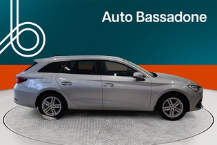 SEAT Leon Sportstourer vaihtoauto