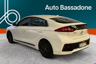 Hyundai IONIQ hybrid vaihtoauto