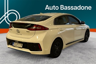 Hyundai IONIQ hybrid vaihtoauto