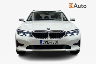 BMW 330 vaihtoauto