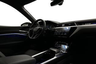 Audi Q8 e-tron vaihtoauto