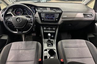 Volkswagen Touran vaihtoauto