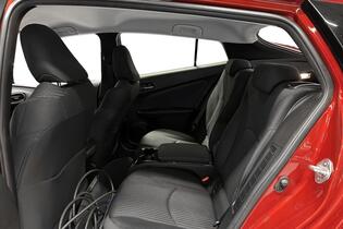 Toyota Prius Plug-in vaihtoauto