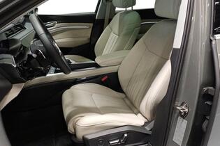 Audi Q8 e-tron vaihtoauto