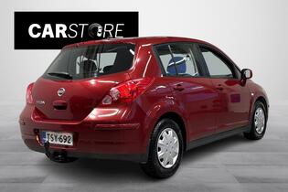 Nissan Tiida vaihtoauto