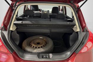 Nissan Tiida vaihtoauto