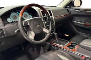 Chrysler 300C vaihtoauto