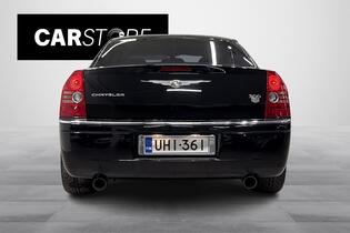 Chrysler 300C vaihtoauto