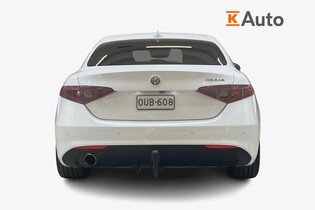 Alfa Romeo Giulia vaihtoauto