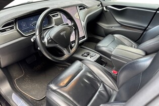 Tesla Model S vaihtoauto