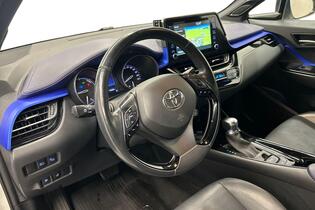 Toyota C-HR vaihtoauto