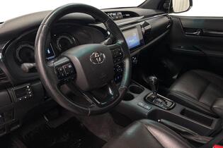 Toyota Hilux vaihtoauto