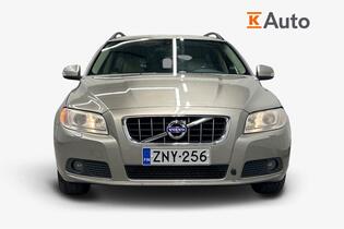 Volvo V70 vaihtoauto