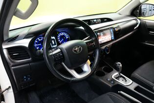 Toyota Hilux vaihtoauto