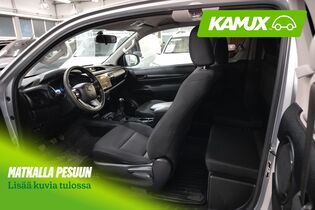 Toyota Hilux vaihtoauto