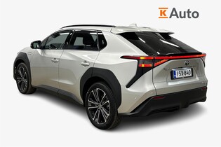 Toyota bZ4X vaihtoauto