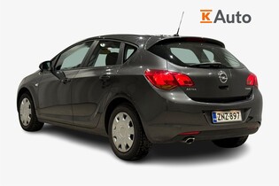 Opel Astra vaihtoauto