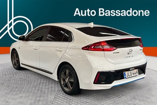 Hyundai IONIQ hybrid vaihtoauto