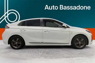 Hyundai IONIQ hybrid vaihtoauto