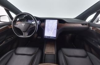 Tesla Model X vaihtoauto