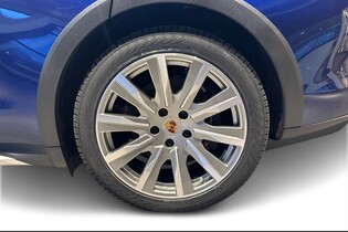 Porsche Taycan vaihtoauto