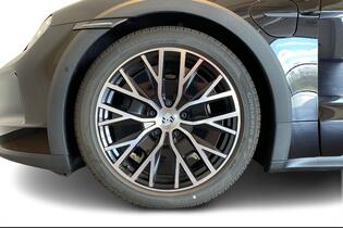 Porsche Taycan vaihtoauto