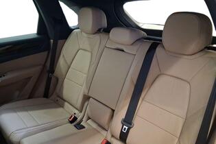 Porsche Cayenne vaihtoauto