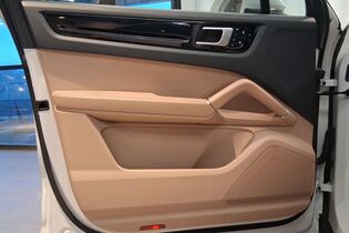 Porsche Cayenne vaihtoauto