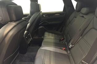 Porsche Cayenne vaihtoauto