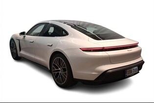 Porsche Taycan vaihtoauto