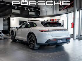 Porsche Taycan vaihtoauto