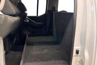 Nissan Navara vaihtoauto